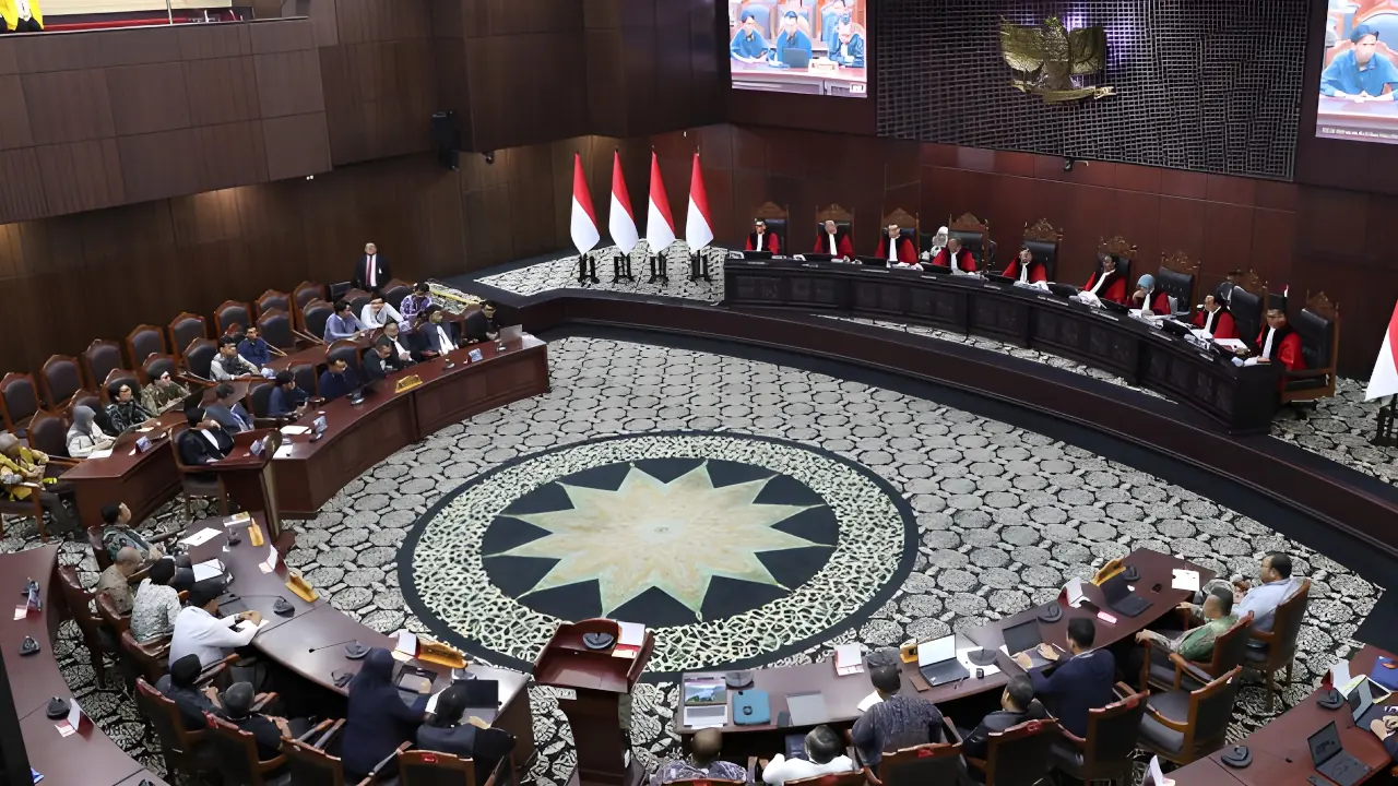 Sidang MK gugatan anggaran MBG yang menggunakan dana pendidikan 20 persen pada tanggal 15 Juni 2026