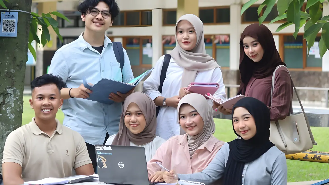 Fenomena Kursi Kosong PTN 2026: Puluhan Ribu Calon Mahasiswa Baru Mundur Akibat Beban UKT dan Salah Jurusan
